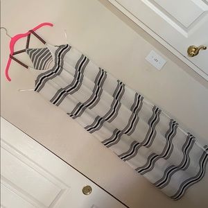 Gorgeous MAXI dress w/ back cut out w/Side slits.